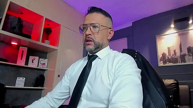 MrFrank tattoo online show from February 21, 2026, 11:55 am