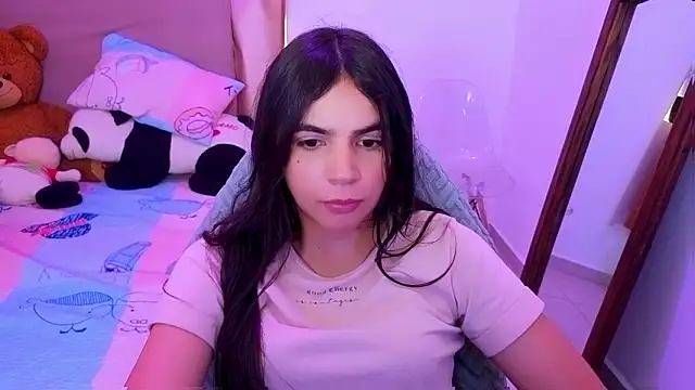  elenna online show from March 6, 2026, 6:04 pm