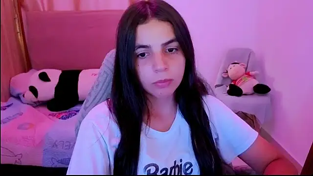 Snapshot of _elenna chatting on May 28, 2026, 6:38 pm elenna online show from May 28, 2026, 6:38 pm