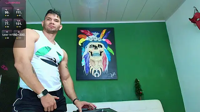 Snapshot of GendersonFit chatting on December 5, 2025, 2:14 pm GendersonFit online show from December 5, 2025, 2:14 pm