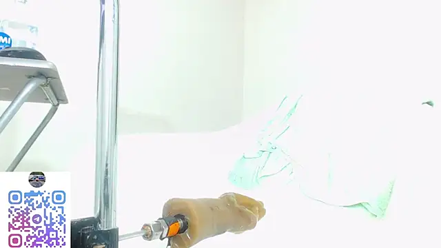 Upskirt Squirt96 online show from December 19, 2025, 2:02 pm