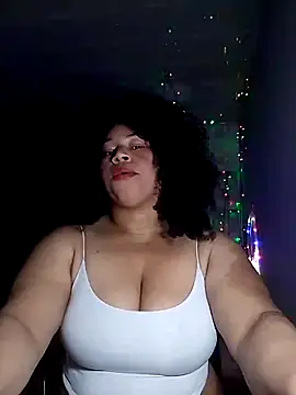 Snapshot of Ebonny_olsson chatting on June 3, 2026, 2:36 am Ebonny olsson online show from June 3, 2026, 2:36 am