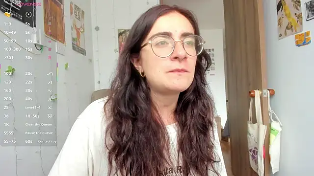 Snapshot of linda_giggle chatting on October 25, 2025, 2:56 pm linda giggle online show from October 25, 2025, 2:56 pm