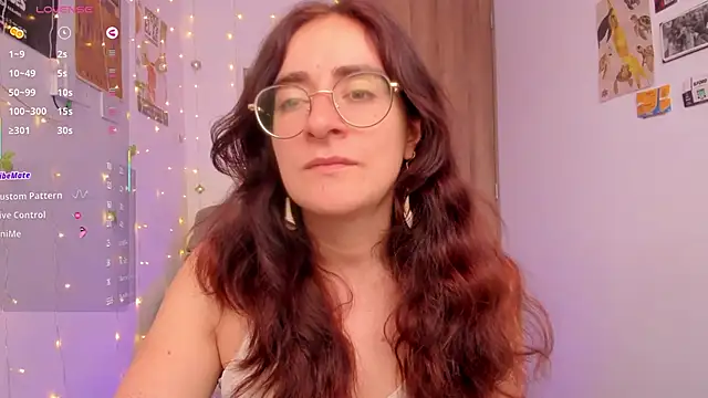 Snapshot of linda_giggle chatting on November 24, 2025, 1:22 pm linda giggle online show from November 24, 2025, 1:22 pm