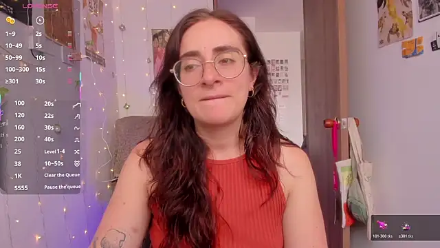 Snapshot of linda_giggle chatting on December 2, 2025, 5:08 pm linda giggle online show from December 2, 2025, 5:08 pm