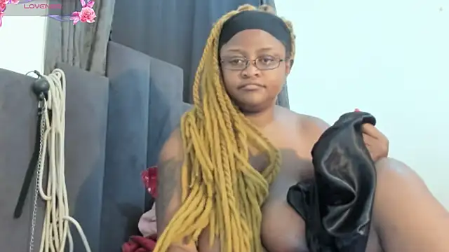 Snapshot of CuteBustyBabes chatting on December 30, 2024, 5:02 pm CuteBustyBabes online show from December 30, 2024, 5:02 pm