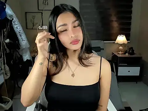 Snapshot of EternityBanks chatting on November 23, 2025, 4:29 pm EternityBanks online show from November 23, 2025, 4:29 pm