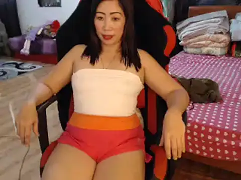 Snapshot of SweetAsian_Jojo69 chatting on December 30, 2024, 6:20 am SweetAsian Jojo69 online show from December 30, 2024, 6:20 am