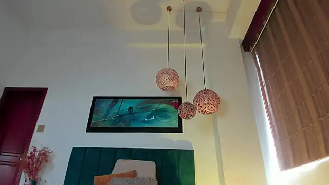 Amber  Davis online show from January 2, 2025, 2:24 pm