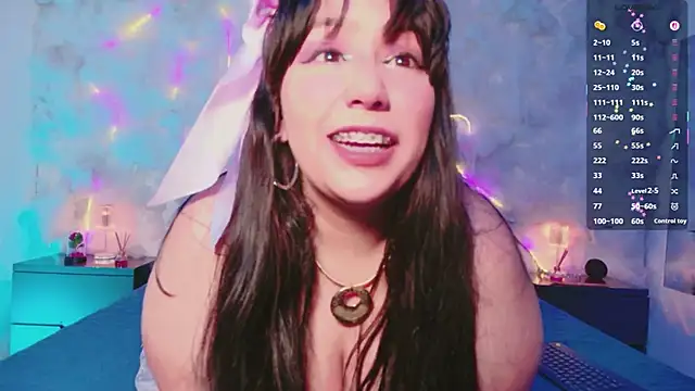 emmajohnss online show from March 29, 2026, 4:01 am