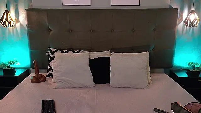 Snapshot of Madisonsmiith chatting on November 25, 2025, 10:10 pm Madisonsmiith online show from November 25, 2025, 10:10 pm