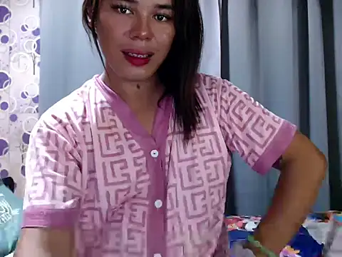 Ts-Glamourosa online show from May 17, 2026, 1:40 pm