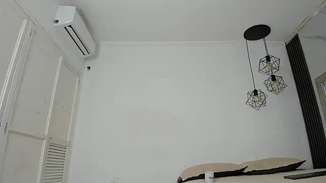 Snapshot of kristyl_paez chatting on May 6, 2026, 7:41 pm kristyl paez online show from May 6, 2026, 7:41 pm