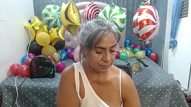 lalisha 96 online show from December 14, 2025, 5:35 am