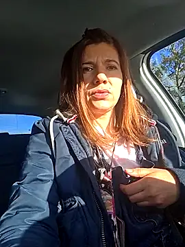 Lina lou4 online show from November 15, 2025, 9:06 am