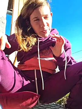 Lina lou4 online show from December 14, 2025, 12:43 pm