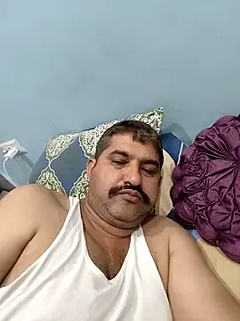 Amandev7 online show from October 15, 2025, 7:36 pm