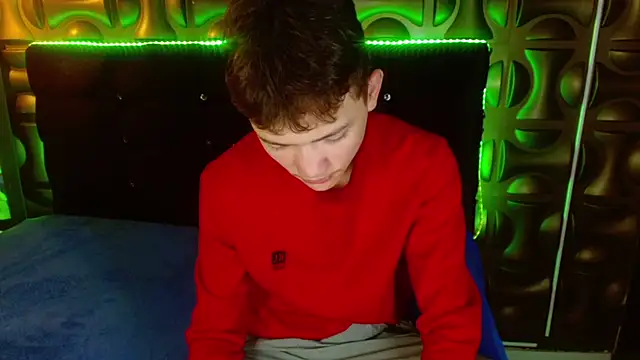 cruz dante online show from March 25, 2026, 7:09 pm