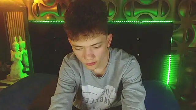 cruz dante online show from April 16, 2026, 9:39 pm