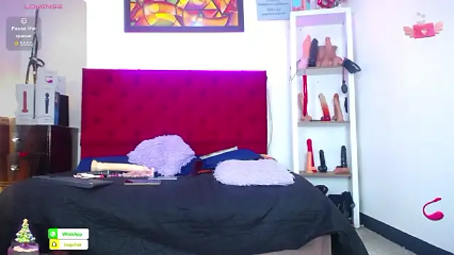 Snapshot of louise_nails chatting on January 14, 2026, 4:34 pm louise nails online show from January 14, 2026, 4:34 pm