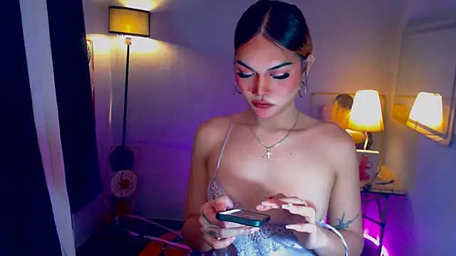 Snapshot of StellaSaucyCum chatting on October 4, 2025, 2:53 am StellaSaucyCum online show from October 4, 2025, 2:53 am