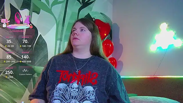 Snapshot of RubyValen chatting on March 4, 2026, 1:22 am RubyValen online show from March 4, 2026, 1:22 am