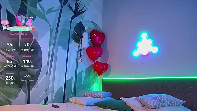 Snapshot of RubyValen chatting on March 14, 2026, 1:23 am RubyValen online show from March 14, 2026, 1:23 am