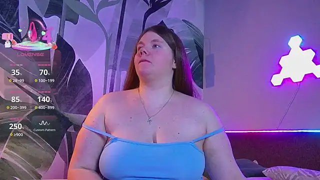 Snapshot of RubyValen chatting on April 1, 2026, 1:50 am RubyValen online show from April 1, 2026, 1:50 am