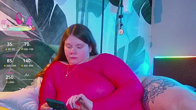 Snapshot of RubyValen chatting on April 4, 2026, 1:15 am RubyValen online show from April 4, 2026, 1:15 am