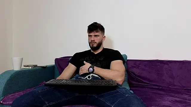 TheTopAlex online show from December 11, 2024, 3:45 am