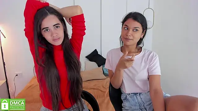 Snapshot of sexychanell_18 chatting on January 6, 2025, 4:02 pm sexychanell 18 online show from January 6, 2025, 4:02 pm