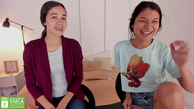 Snapshot of sexychanell_18 chatting on January 19, 2025, 12:50 pm sexychanell 18 online show from January 19, 2025, 12:50 pm