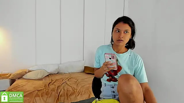 Snapshot of sexychanell_18 chatting on February 27, 2025, 3:48 pm sexychanell 18 online show from February 27, 2025, 3:48 pm