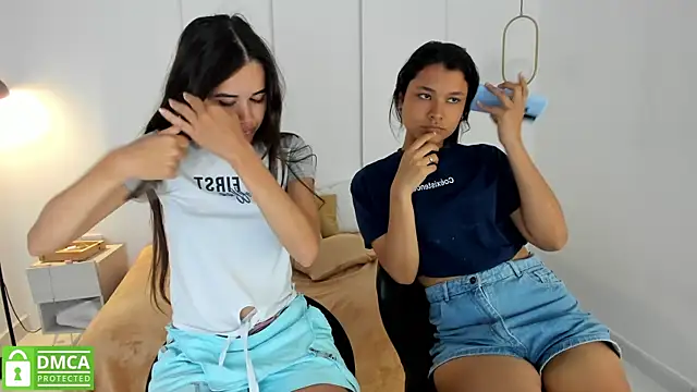 Snapshot of sexychanell_18 chatting on March 8, 2025, 3:35 pm sexychanell 18 online show from March 8, 2025, 3:35 pm