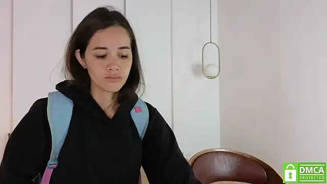 Snapshot of sexychanell_18 chatting on October 13, 2025, 1:00 pm sexychanell 18 online show from October 13, 2025, 1:00 pm