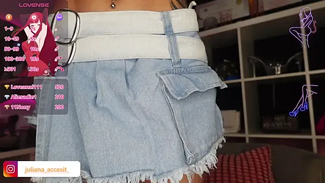 Snapshot of caroline_cossei chatting on January 4, 2025, 5:27 am caroline cossei online show from January 4, 2025, 5:27 am