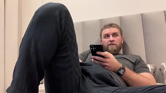 Bear bear  online show from March 10, 2026, 3:06 pm