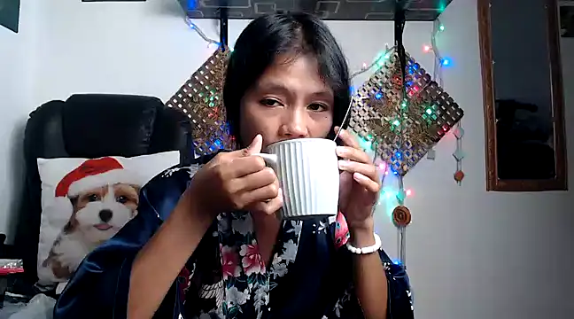 Snapshot of Asexycook4Ubananas chatting on December 17, 2024, 1:38 pm Asexycook4Ubananas online show from December 17, 2024, 1:38 pm