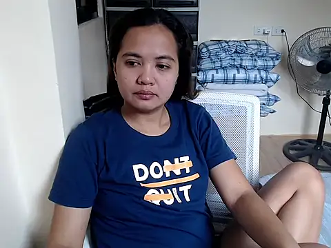 xTheLastVIRGINx online show from February 14, 2026, 4:53 am