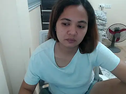 Snapshot of xTheLastVIRGINx chatting on March 20, 2026, 3:39 pm xTheLastVIRGINx online show from March 20, 2026, 3:39 pm