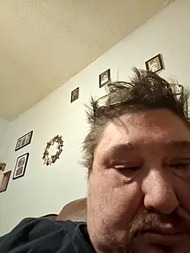 Snapshot of danman1979999 chatting on January 11, 2026, 12:37 am danman1979999 online show from January 11, 2026, 12:37 am