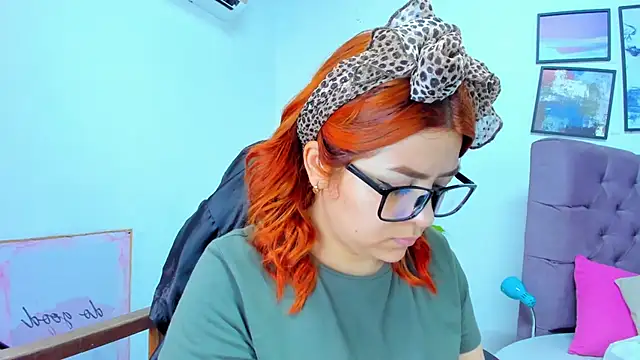 Snapshot of Gretta_Queen chatting on November 14, 2025, 5:55 pm Gretta Queen online show from November 14, 2025, 5:55 pm