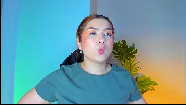 Gretta Queen online show from May 25, 2026, 6:03 pm