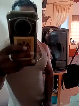 Snapshot of ivandignity chatting on December 18, 2025, 9:54 pm ivandignity online show from December 18, 2025, 9:54 pm