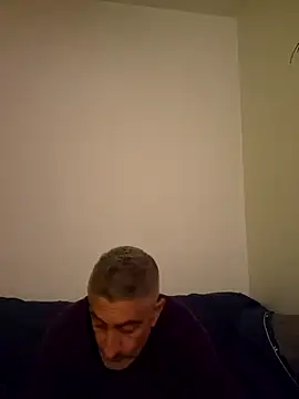 Snapshot of cuci45 chatting on November 15, 2025, 1:58 am cuci45 online show from November 15, 2025, 1:58 am