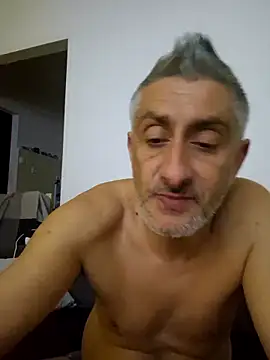 Snapshot of cuci45 chatting on November 30, 2025, 11:42 pm cuci45 online show from November 30, 2025, 11:42 pm