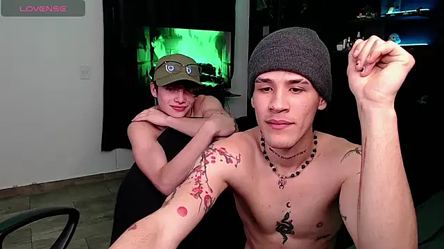 Snapshot of andybxby chatting on January 8, 2025, 9:12 pm andybxby online show from January 8, 2025, 9:12 pm