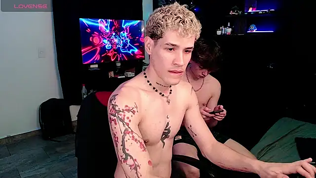 Snapshot of andybxby chatting on January 9, 2025, 12:14 am andybxby online show from January 9, 2025, 12:14 am