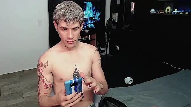 Snapshot of andybxby chatting on February 18, 2025, 8:47 pm andybxby online show from February 18, 2025, 8:47 pm