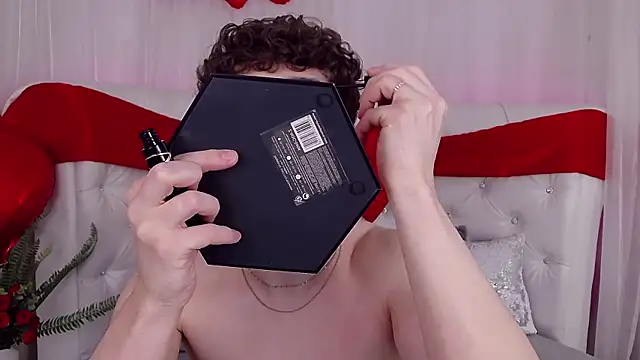 Snapshot of RobbyCharming chatting on February 13, 2026, 4:08 am RobbyCharming online show from February 13, 2026, 4:08 am